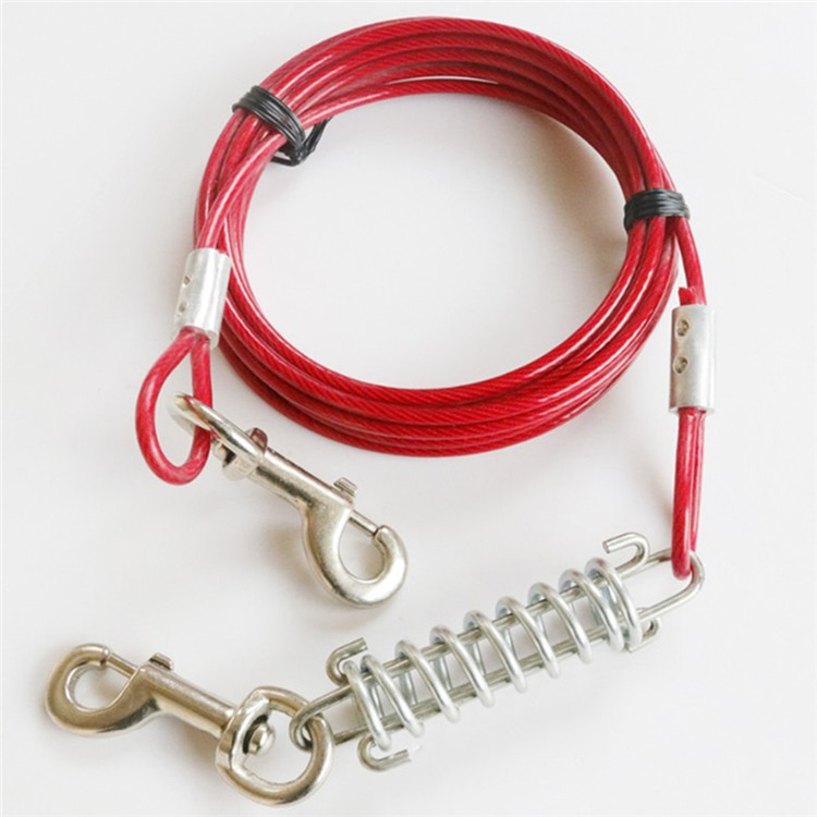 Canine Tie-Out Cable Leash Fabricated from Anti-Chew Metal Wire Rope